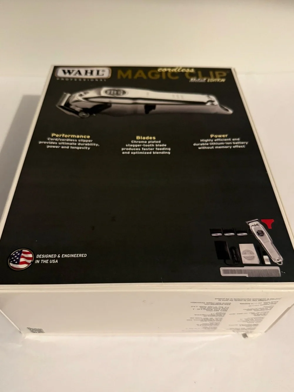 Wahl Professional Trimmer Box in Black, White & Gold